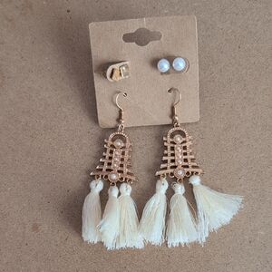 Chic Gold Tassel & Pearl Earrings Set